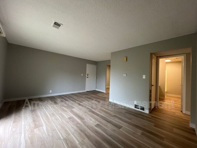 Foto del edificio - 320 Lincoln St