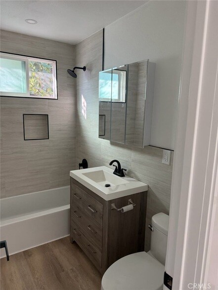 Foto del edificio - 6601 Newell St