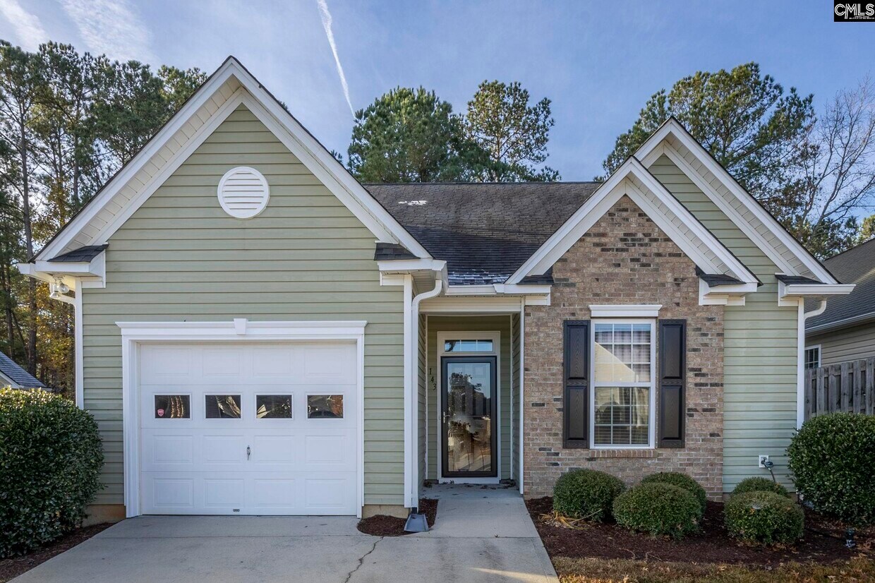 Foto principal - 143 Springhaven Dr
