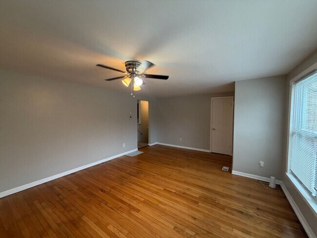 Building Photo - 10306 S Corliss Ave