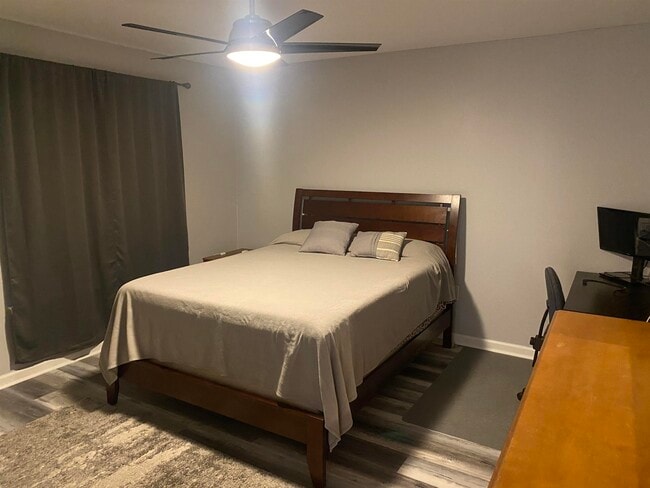 Foto del edificio - 741 White Dr