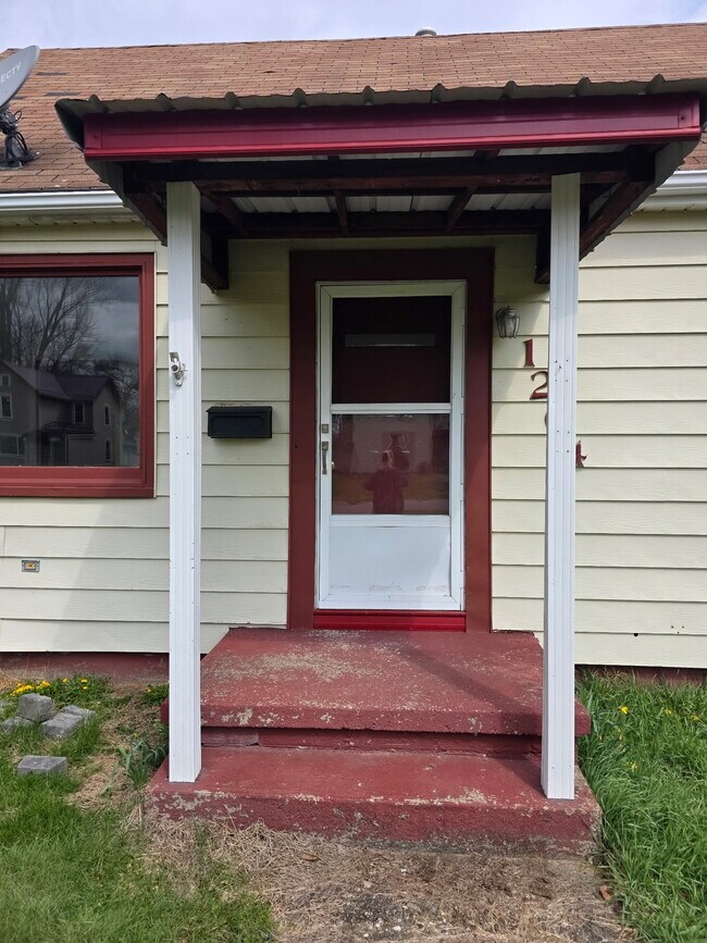 Building Photo - 1204 Kenilworth Ave