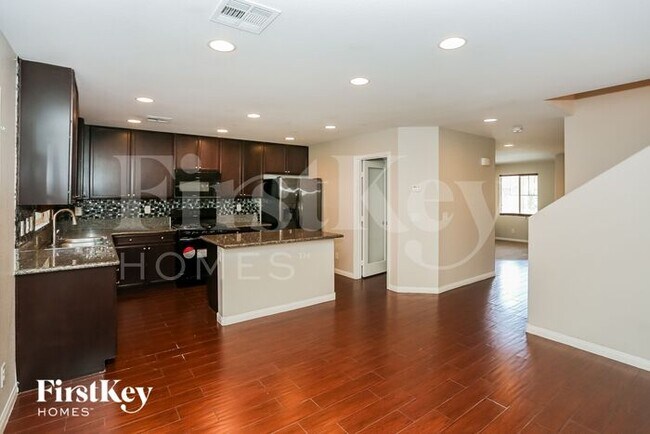 Foto del edificio - 10752 Knickerbocker Ave
