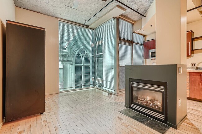 Foto del edificio - Discover Comfort & Style in the Heart of Portland