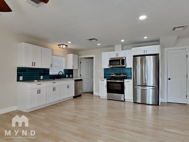 Foto del edificio - 115 Fredonia St