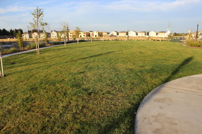 Foto del edificio - 3740 Cedargate Way