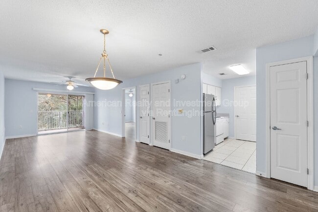 Foto del edificio - 4276 Calinda Ln