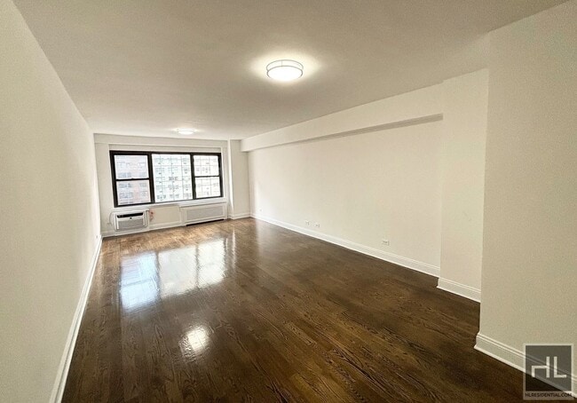 Building Photo - EAST 57 STREET