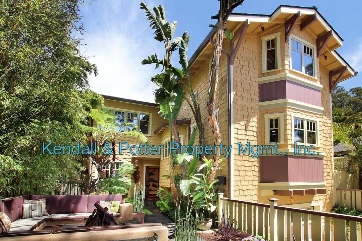 Foto principal - Stunning Depot Hill Craftsman! 4BR, 3.5BA,...