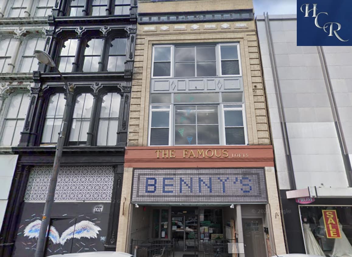 Primary Photo - Penthouse above Benny's Pizza