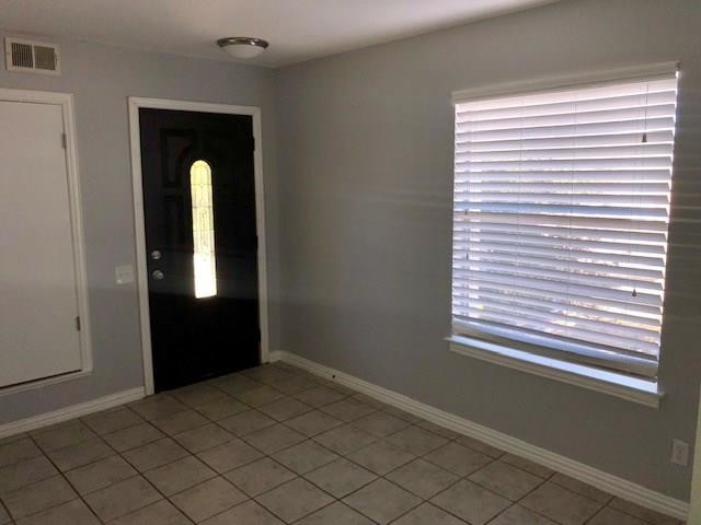 Building Photo - 4211 Fairway Dr