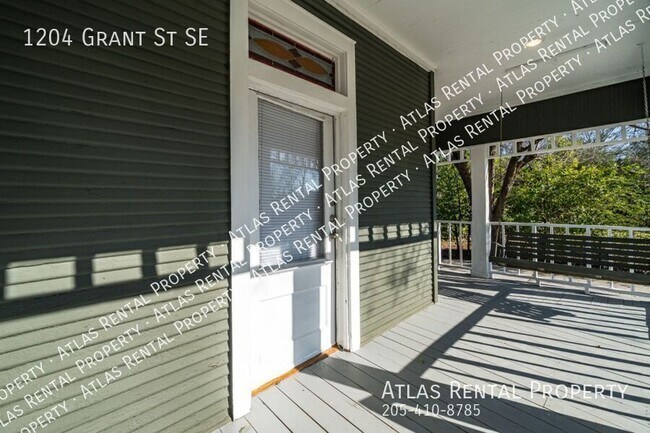 Foto del edificio - 1204 Grant St SE