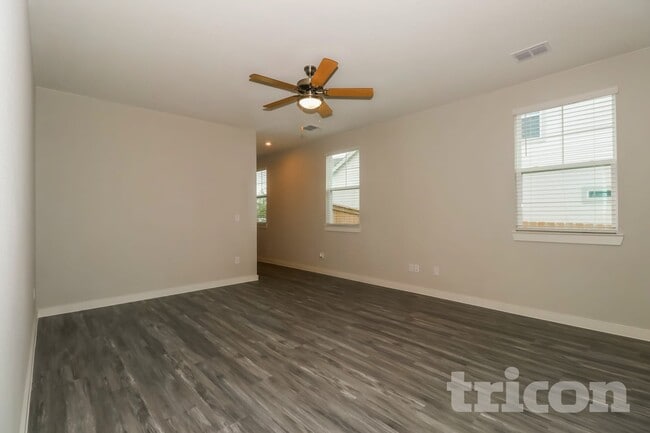 Building Photo - 1725 Mexican Heather Dr