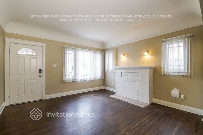 Foto del edificio - 1642 W 65th Pl