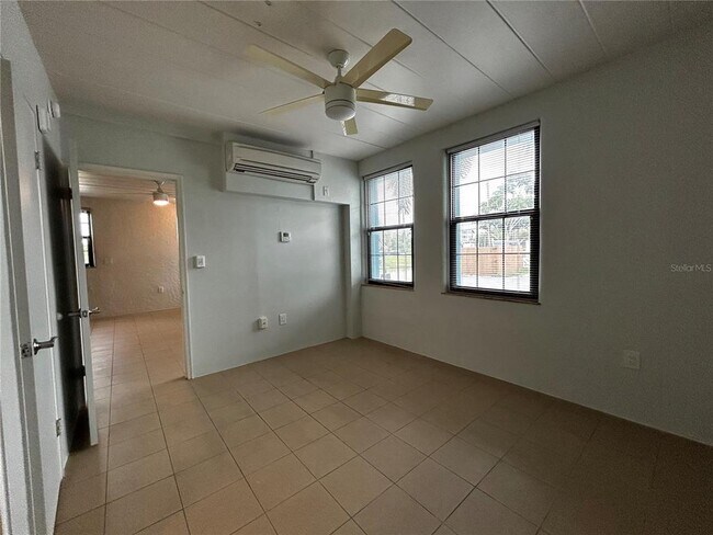 Foto del edificio - 844 5th Ave S