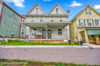 Building Photo - 114 New York St