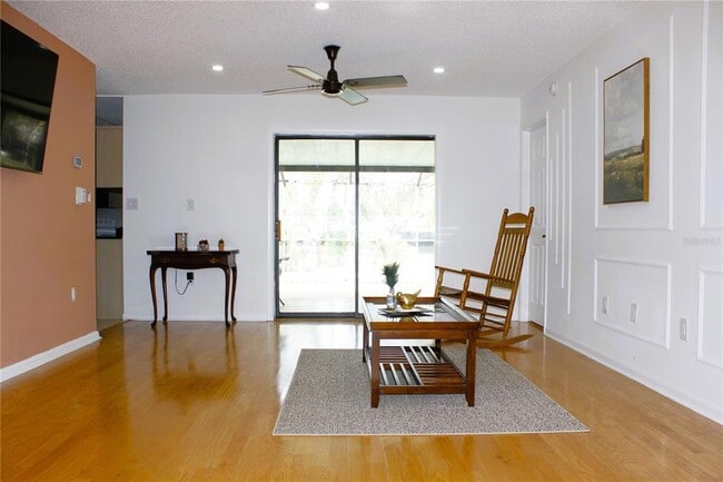 Foto del edificio - 3201 Bartlett St