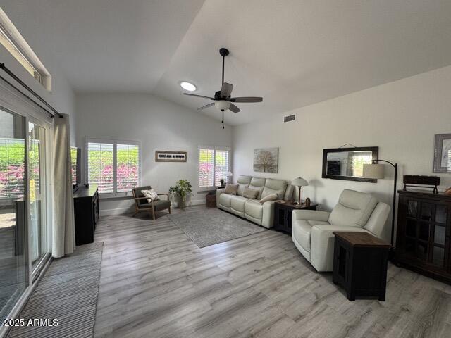 Foto del edificio - 15786 W Amelia Dr
