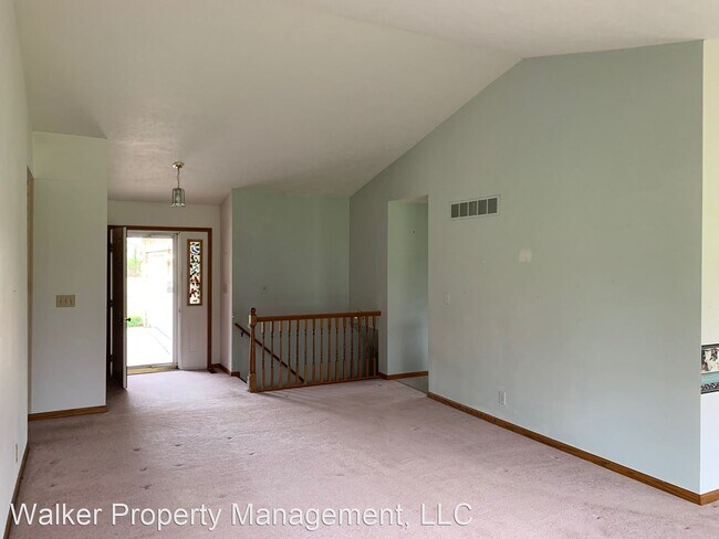 Foto del edificio - 3 br, 2 bath House - 2944 S. Paddock Rd.