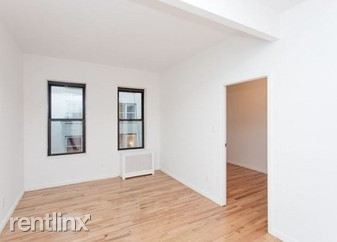 Primary Photo - 424 E 81st St