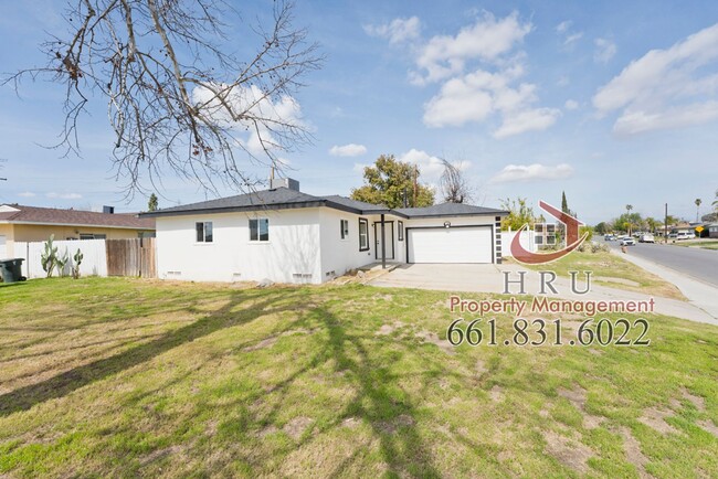 Foto del edificio - 3 bedroom, 2 bathroom house in SW Bakersfield