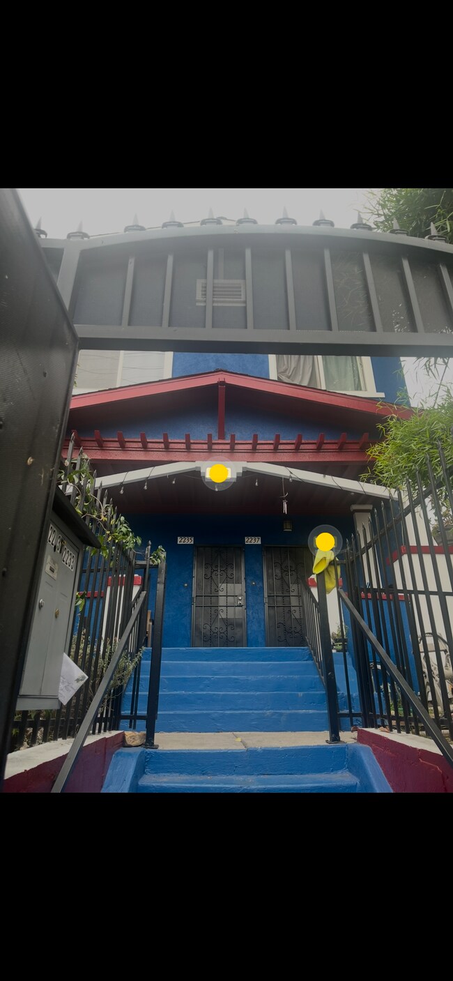 Foto del edificio - 2233 Whittier Blvd