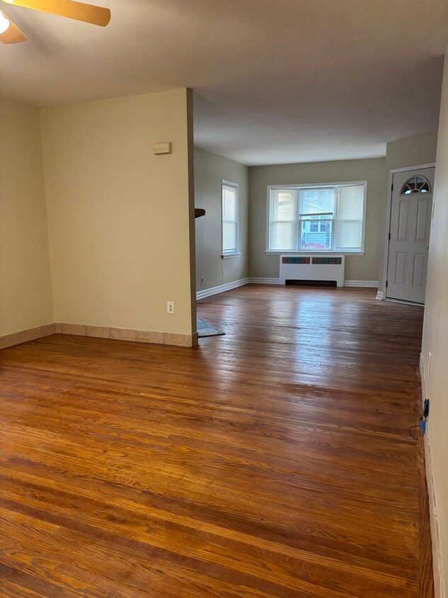 Foto del edificio - 122 Penn Ave