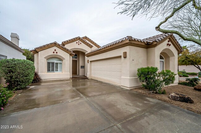 Building Photo - 4605 N Clear Creek Dr