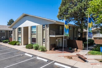 Building Photo - North Park Apartments