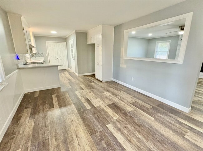 Building Photo - 207 Keystone Dr