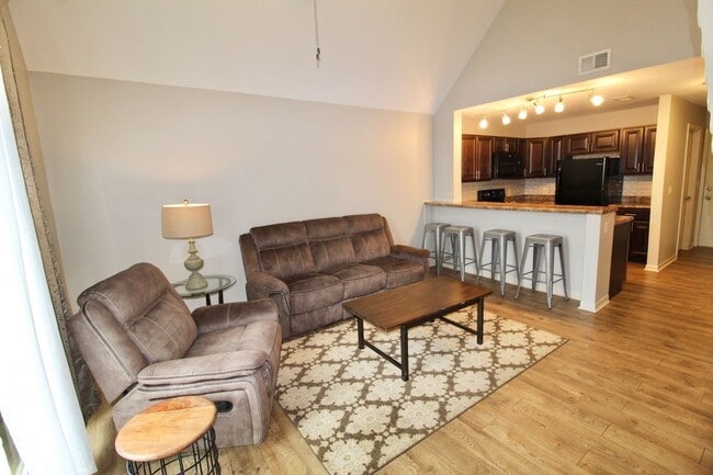 Photo - 1336J Hunters Road Apartment