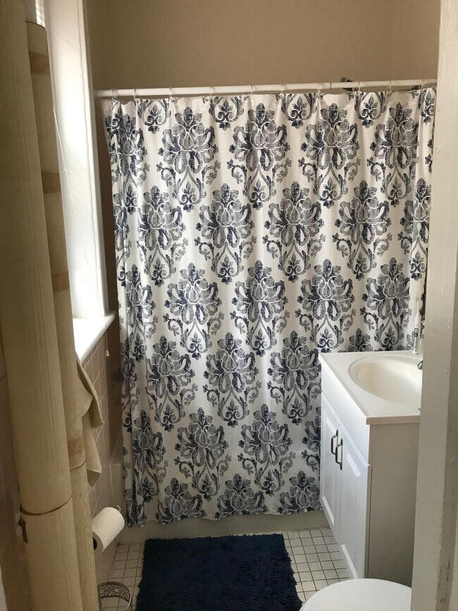 Foto del edificio - SEPT incredible 2bed in Allston! B line & ...
