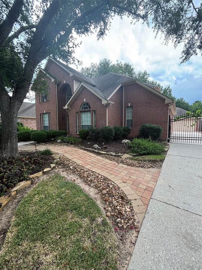 Building Photo - 13135 Rosewood Glen Dr