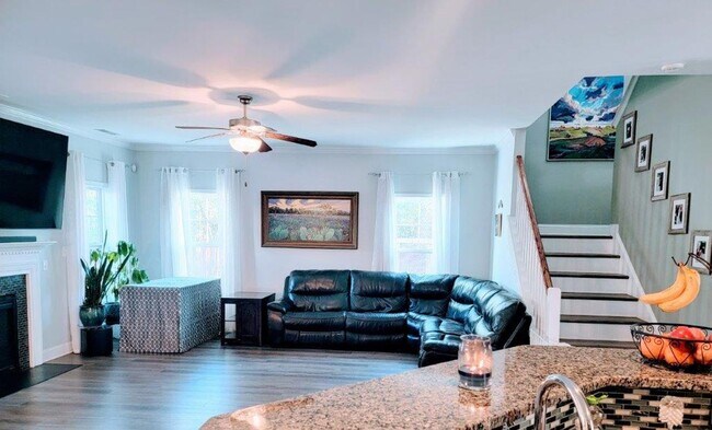Foto del edificio - 5 Bedroom 3 Bath home in Mimosa Bay