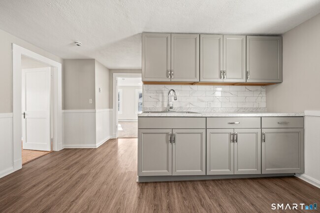 Foto del edificio - 63 Park Ave