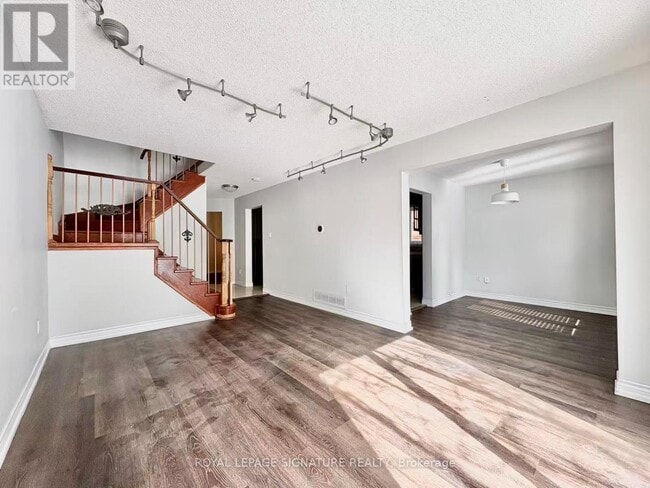 Building Photo - 139 Campbell Ave