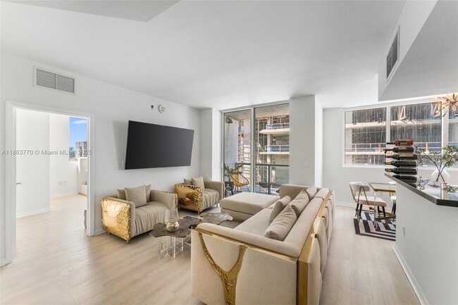 Building Photo - 244 Biscayne Blvd
