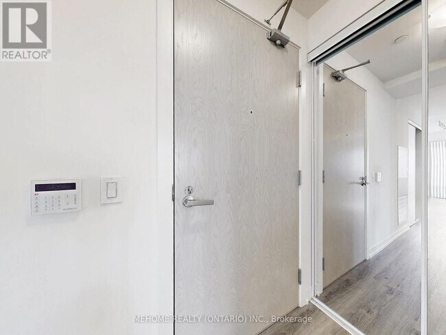 Photo du bâtiment - 138 Downes St