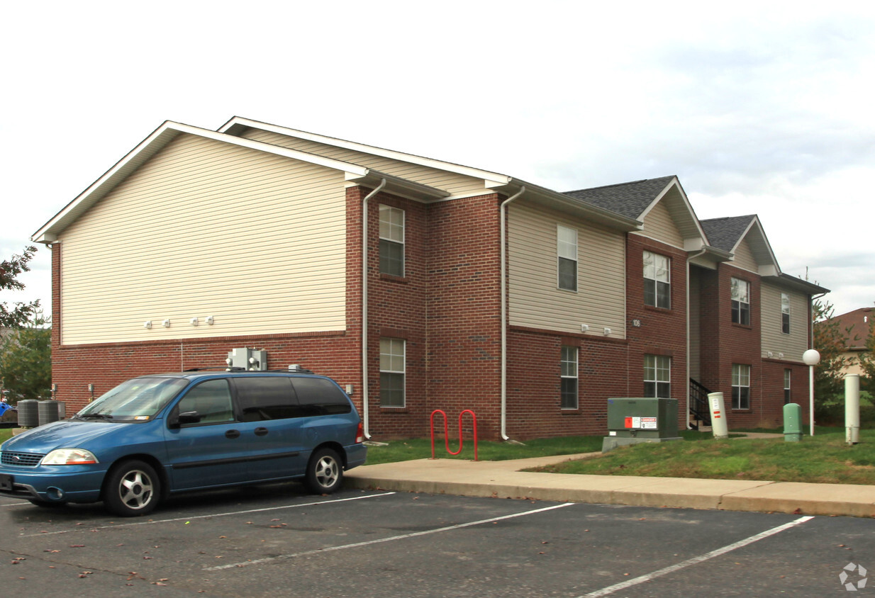 Foto principal - Saddle Creek Apartments