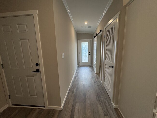 Building Photo - 754 Arbor Estates Way