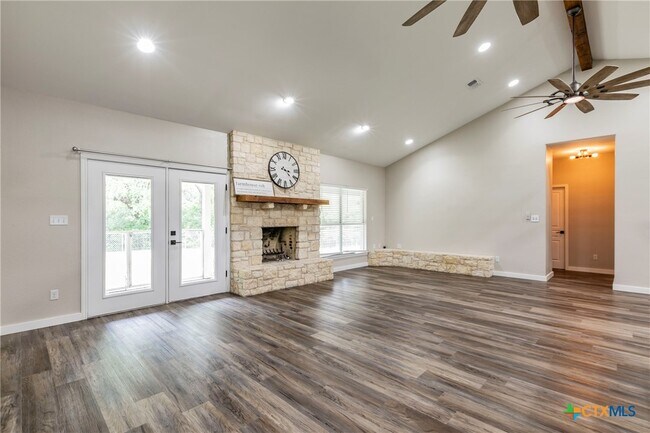 Building Photo - 14380 Spotted Horse Ln