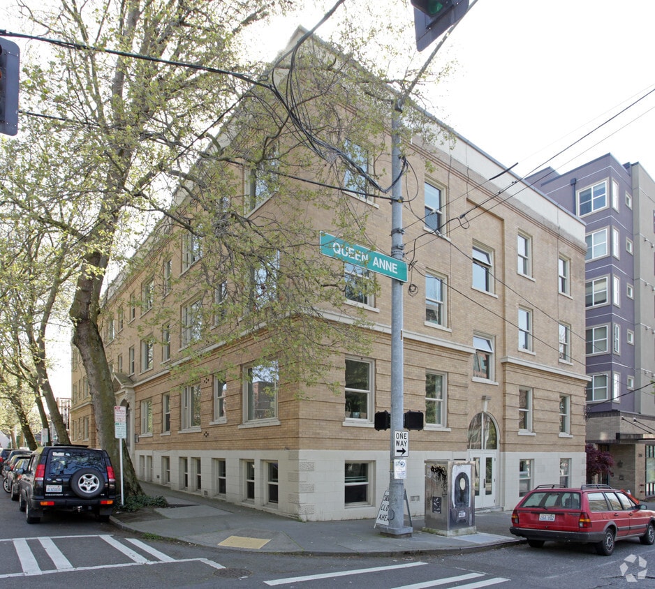 Primary Photo - 7 Harrison St