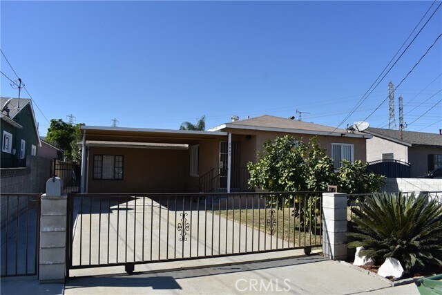 Building Photo - 2443 Charlotte Ave