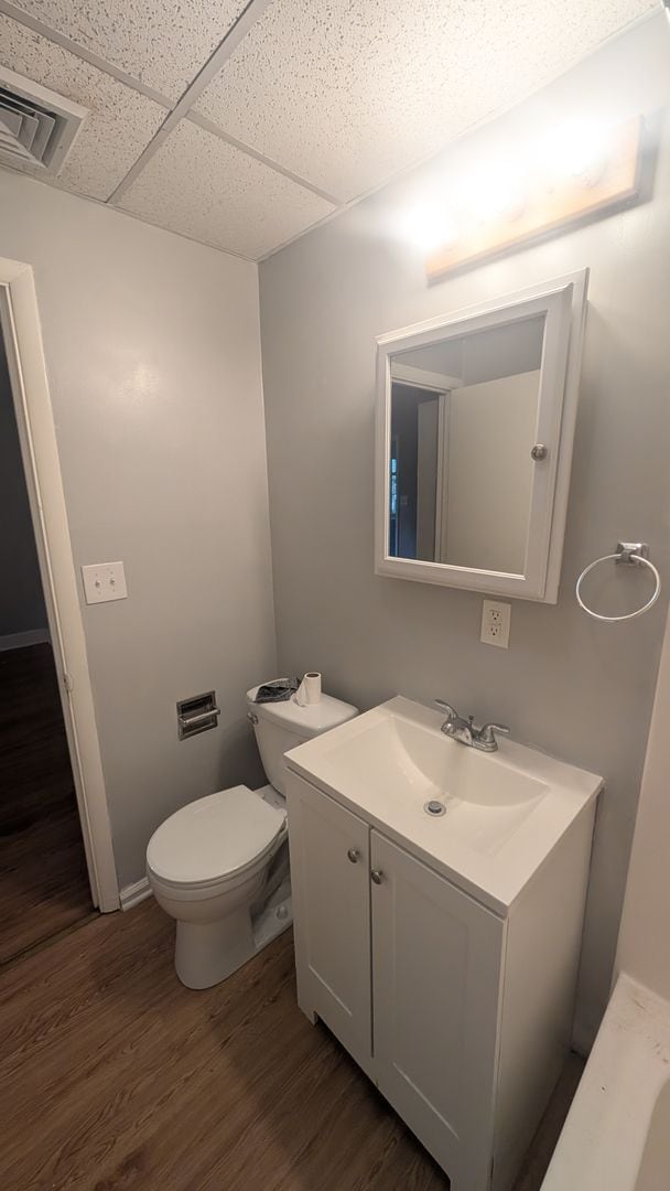 Building Photo - Creekside 1BR with Central Air and W/D