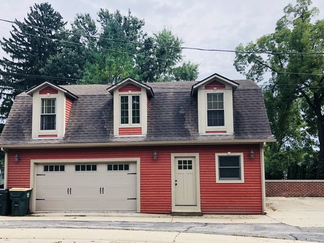 Building Photo - 4418 N Riverdale Dr