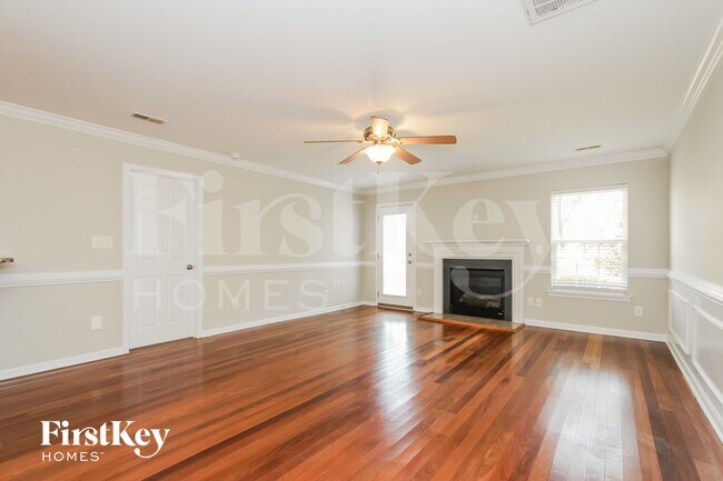 Foto del edificio - 11319 Breezehill Ln