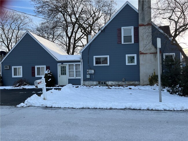 Building Photo - 1101 Broadway St