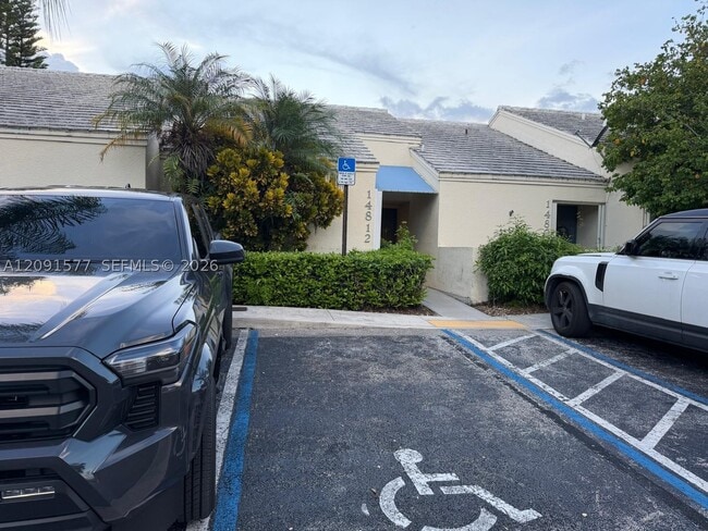Building Photo - 14812 SW 124th Ct