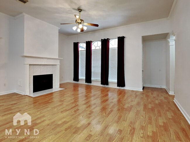 Foto del edificio - 23831 Norton House Ln