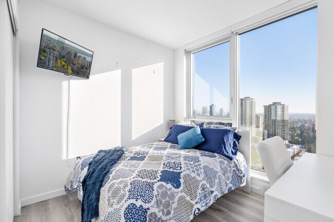 Building Photo - 10333-10103 103 Ave